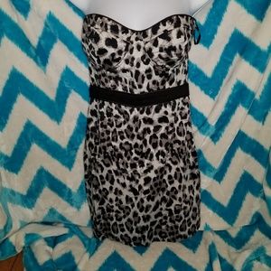 Guess strapless Leopard  dress size M